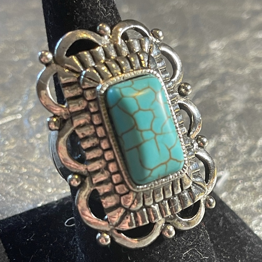 Expandable Faux Silver & Turquiose Ring